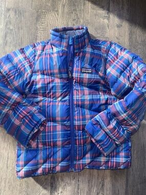 Kids size 5 Patagonia Blue & Pink Plaid Insulated Puffer Jacket